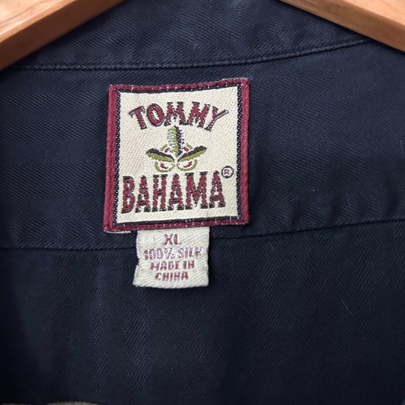 Tommy Bahama Mens XL Silk Island Player Saxophone Button Up‎ Short Sleeve Shirt - Picture 4 of 6